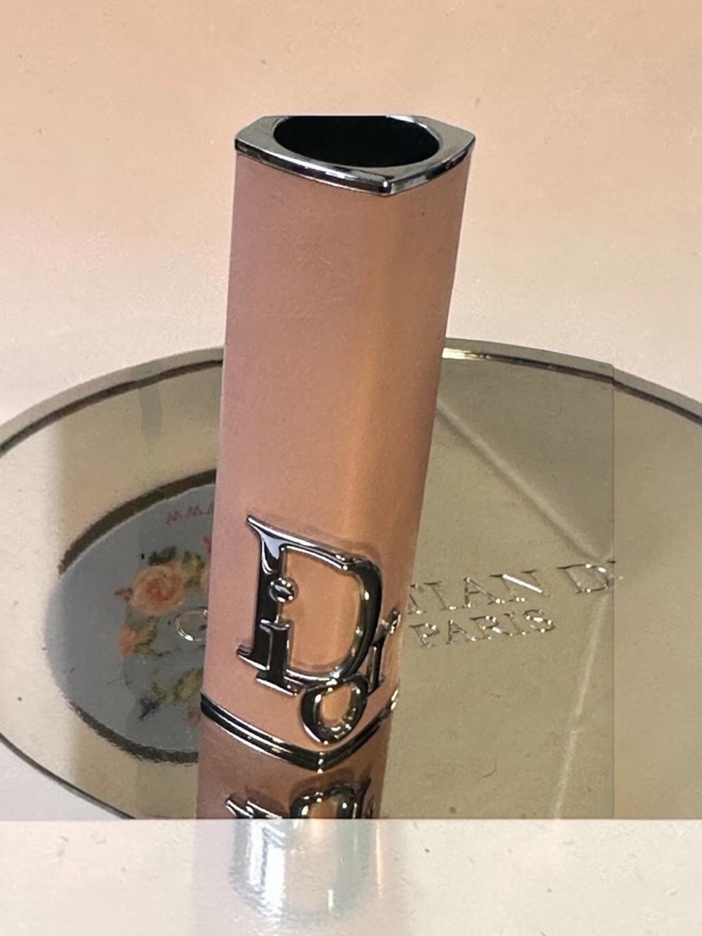 DIOR Addict Refillable Couture
Lipstick Case - NO BOX-MONTAIGNE